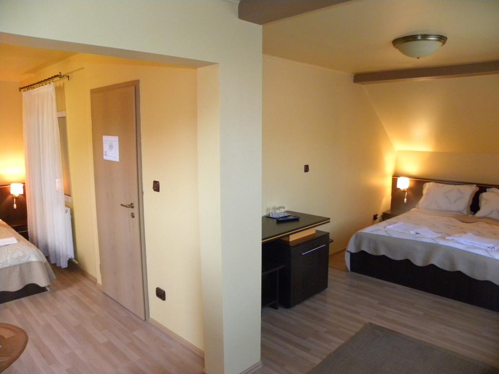 Hotel Casa Enescu Bran  Zimmer foto