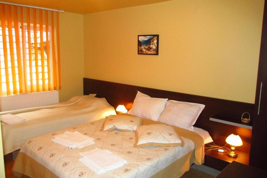 Hotel Casa Enescu Bran  Zimmer foto